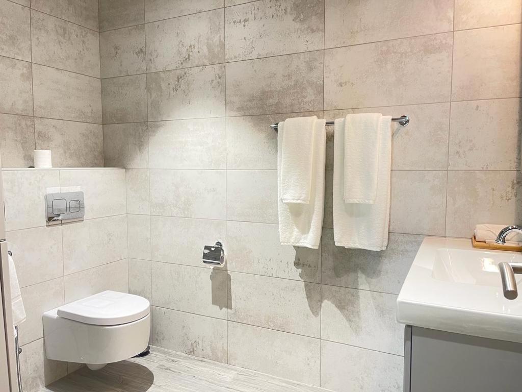Almanzil Residence & Suites Doha Extérieur photo